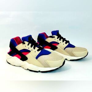 Nike Huarache Run in Desert Sand 654275-036 size 7Y GS / 40 EU/ 8.5 US Women